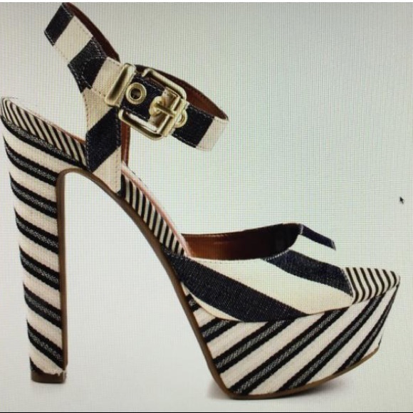 Jessica Simpson Nautical Platform Sandal - Picture 4 of 4